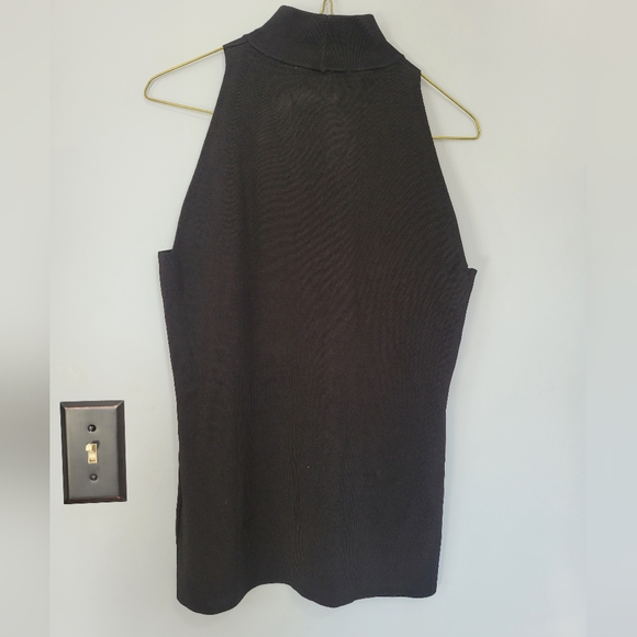 Michael Kors Sleeveless Turtleneck Viscose Blend V Cutout Top - Picture 5 of 5